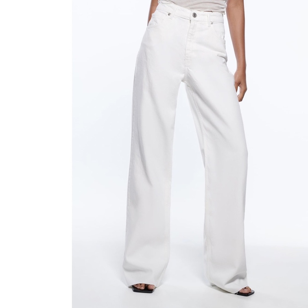 Zara “The True Wide Leg” white jeans